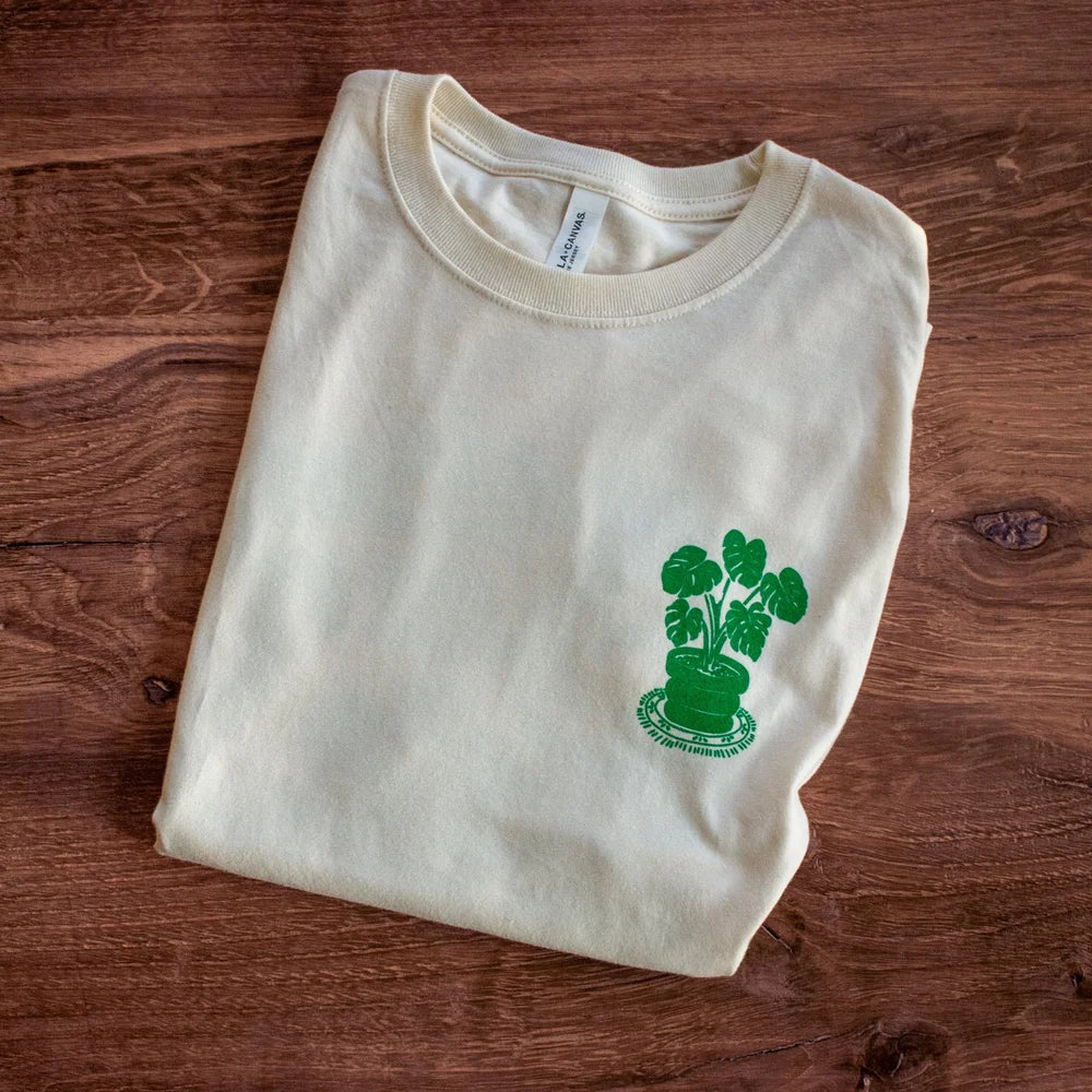 Maison Green Monstera Tee – Natural (Unisex, 100% Cotton)